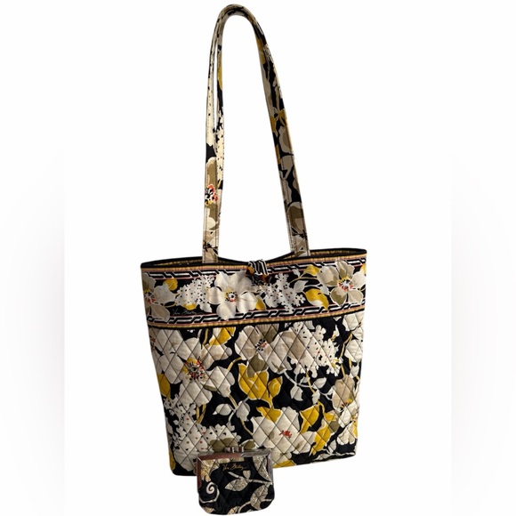 Vera Bradley Handbags - Vera Bradley Floral Quilted Tote Bag Purse with Matching kiss me lock Pouch SET